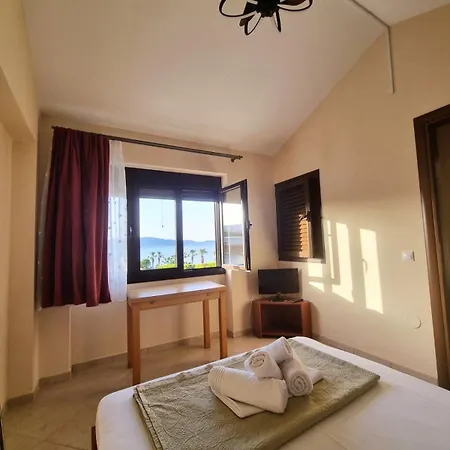 Ktima Amitsa , Platania شقة فندقية